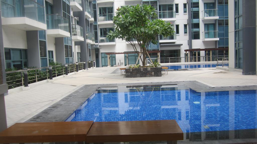 Palm Tree Condos Near Mnl Airport Terminal 3 By Elr Manila Exterior photo